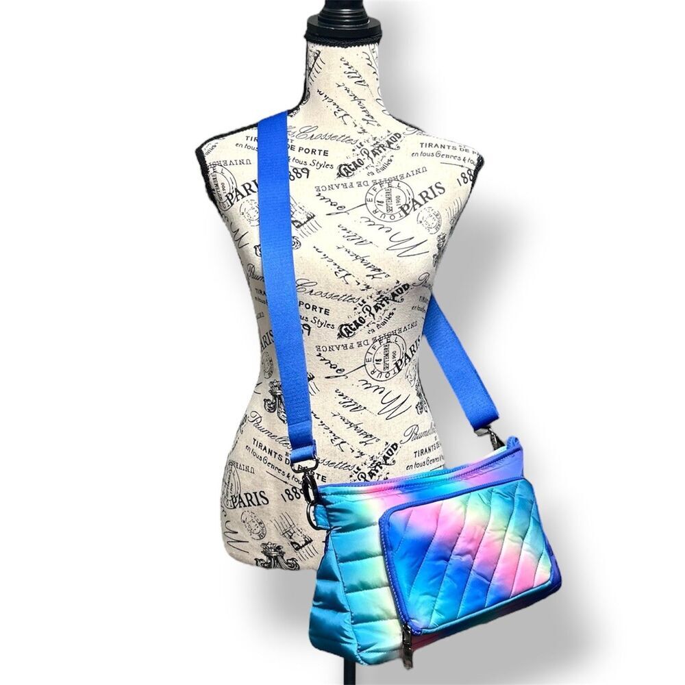 New Think Royln Bank Street XL Crossbody‎ Bag Blue Lagoon Ombre Quilted RFID